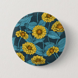 Yellow Zinnias on dark blue 6 Cm Round Badge