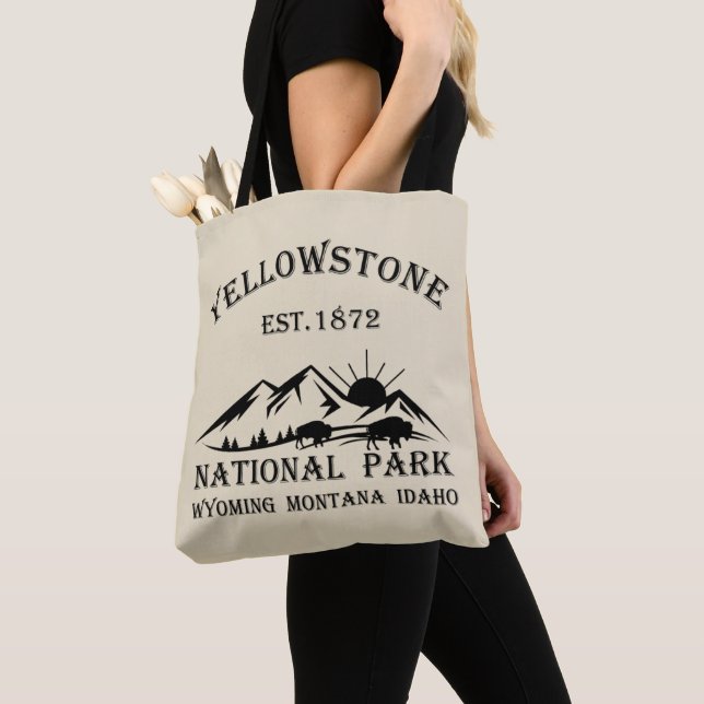 Yellowstone national park tote bag (Close Up)