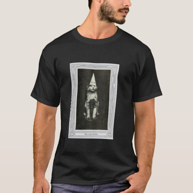 Yes I am a Dunce - Old Cat Image T-Shirt (Front)