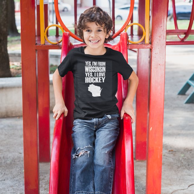 Yes I'm From Wisconsin Yes I Love Hockey T-Shirt (Creator Uploaded)