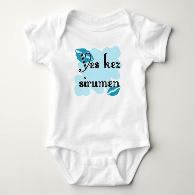 Yes kez sirumen - Armenian - I Love You Baby Bodysuit (Front)