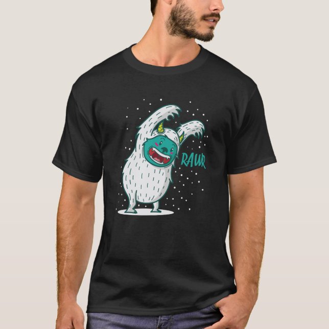 Yeti Monster scares in the snow T-Shirt (Front)
