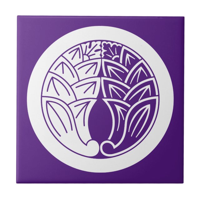 Yin and yang Embracing japanese gingers in circle Tile (Front)
