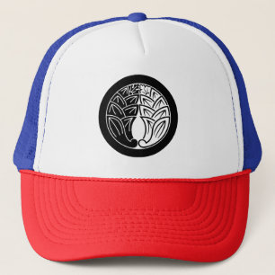 Yin and yang Embracing japanese gingers in circle Trucker Hat