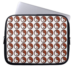 Yin Yang by Shirley Taylor Laptop Sleeve