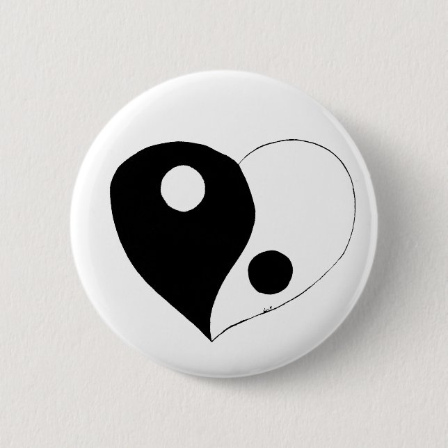 Yin Yang Heart (B/W) 6 Cm Round Badge (Front)