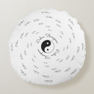 Yin Yang - name personalised circular Round Cushion