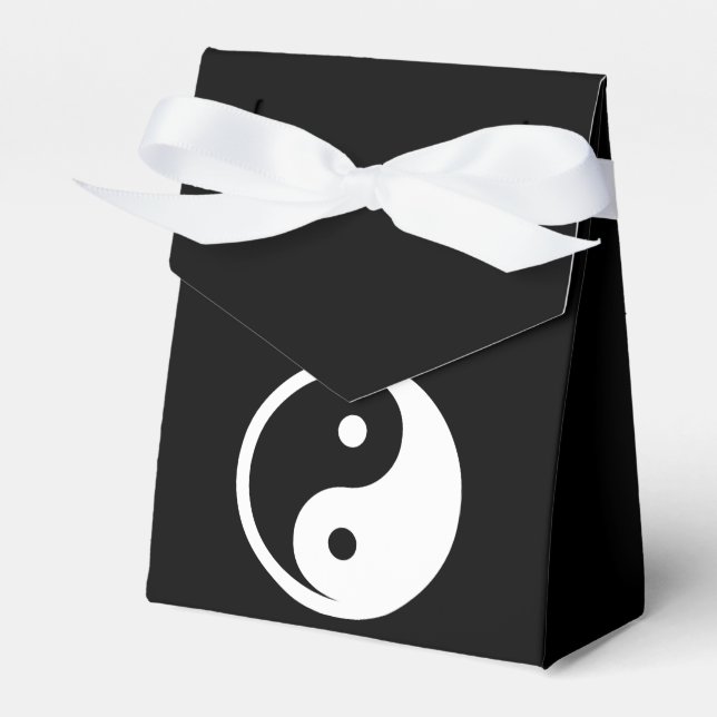 Yin Yang Symbol - solid tattoo design 2 Favour Box (Front Side)
