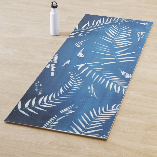 Yoga carpet blue printed foliage mat (In Situ)