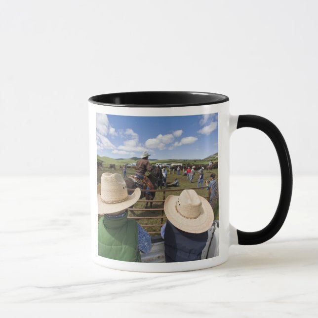 Young boys take in the 2007 Hughes Ranch Mug (Right)