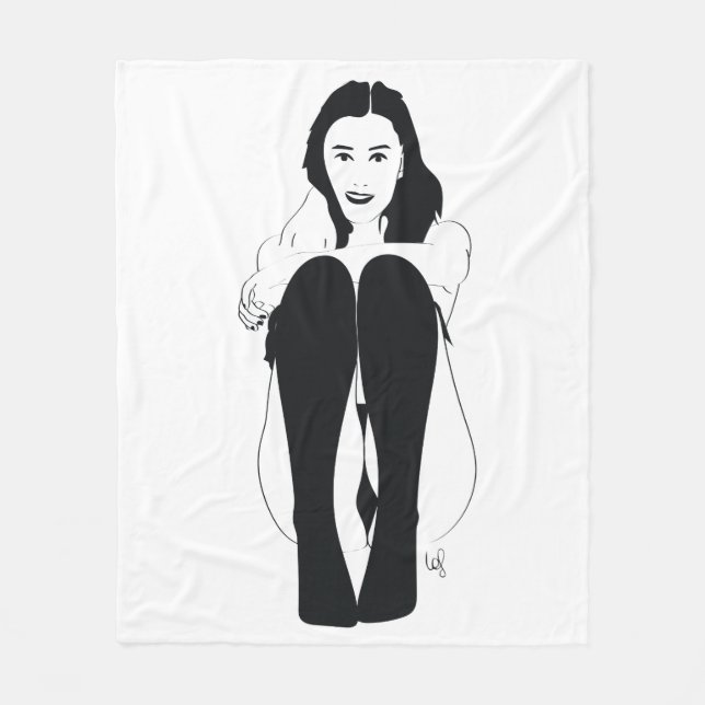 Young woman sitting fleece blanket (Front)