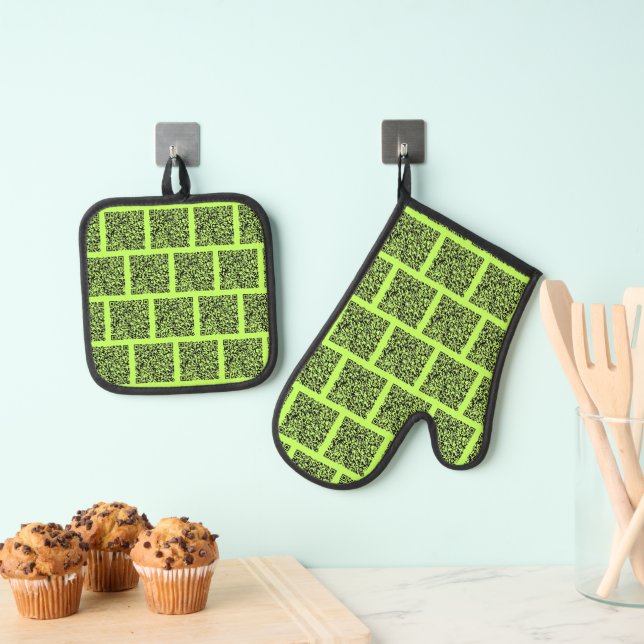 Your QR Code Scan Info Custom Colours Cooking Gift Oven Mitt & Pot Holder Set (Insitu(Hanging))