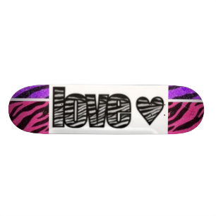 Zebra love skateboard