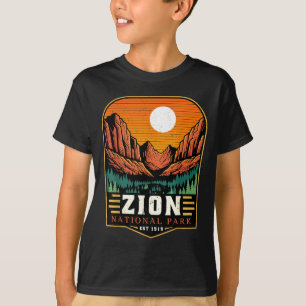 Zion National Park Est 1919 Sate of Utah Trekking T-Shirt