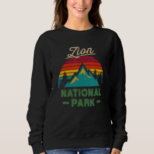 ZION NATIONAL PARK Utah Vintage Sunset Love Hiking Sweatshirt