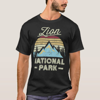 ZION NATIONAL PARK Utah Vintage Sunset Love Hiking T-Shirt