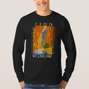 Zion National Park Utah Vintage The Narrows Vintag T-Shirt