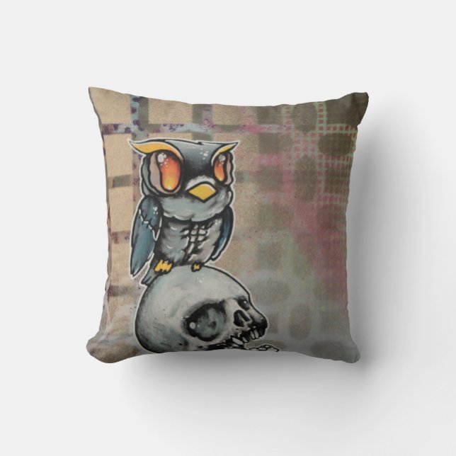 Zombie owl pillow (Front)