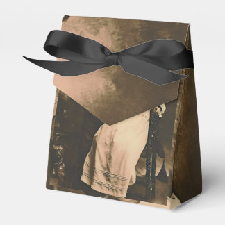 Zombie Siblings  Favour Box