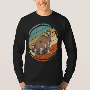 Zoo Animal Lover Monkey Madagascar Retro Lemur T-Shirt